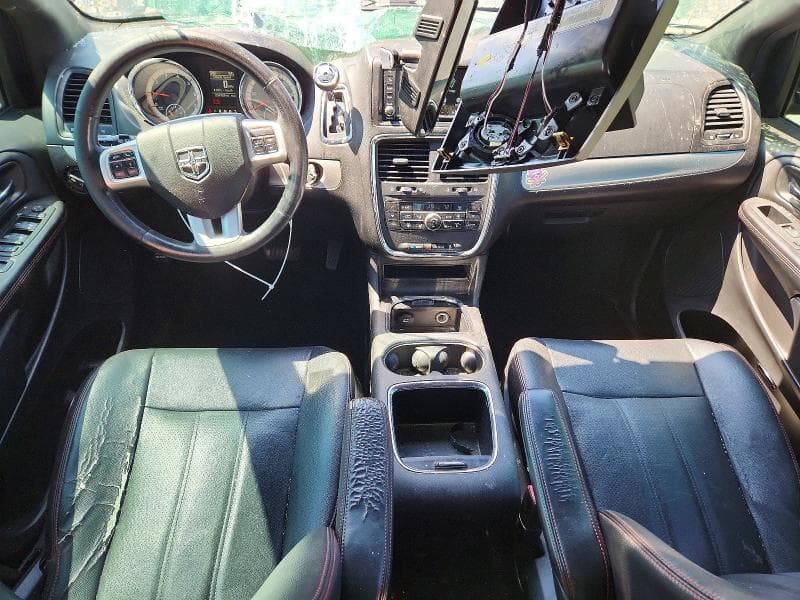 2017 DODGE GRAND CARAVAN GT 8