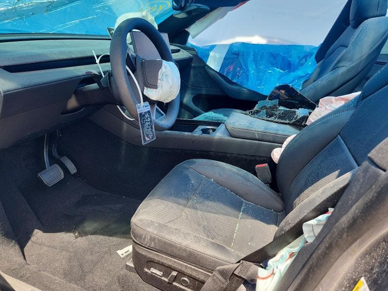 2026 TESLA MODEL Y 7