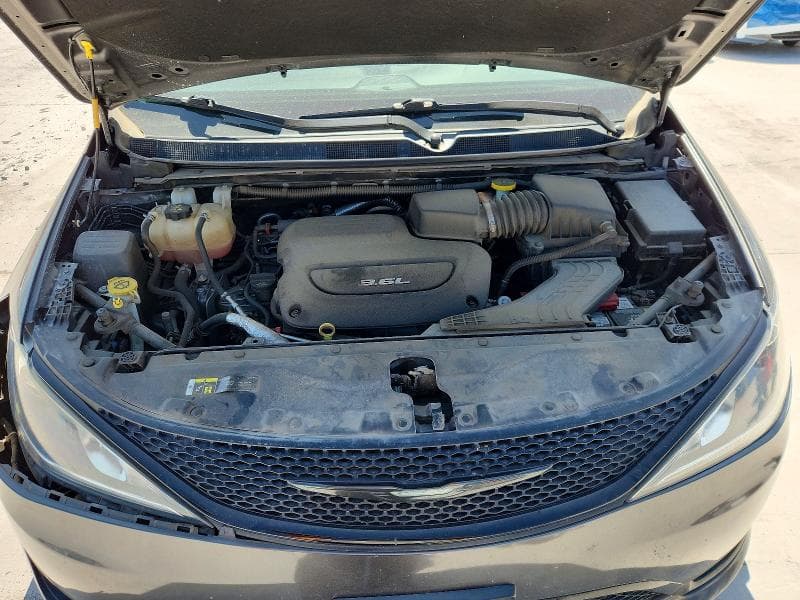 2018 CHRYSLER PACIFICA TOURING PLUS 12