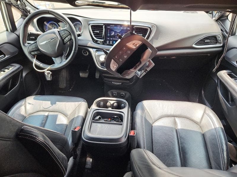 2018 CHRYSLER PACIFICA TOURING L 8