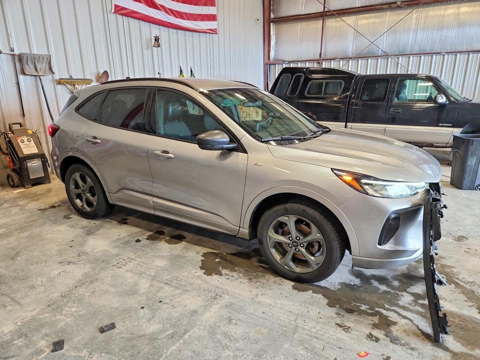 2023 FORD ESCAPE ST LINE 4