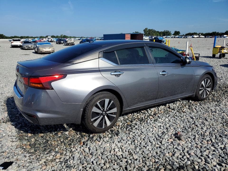 2021 NISSAN ALTIMA SV 3