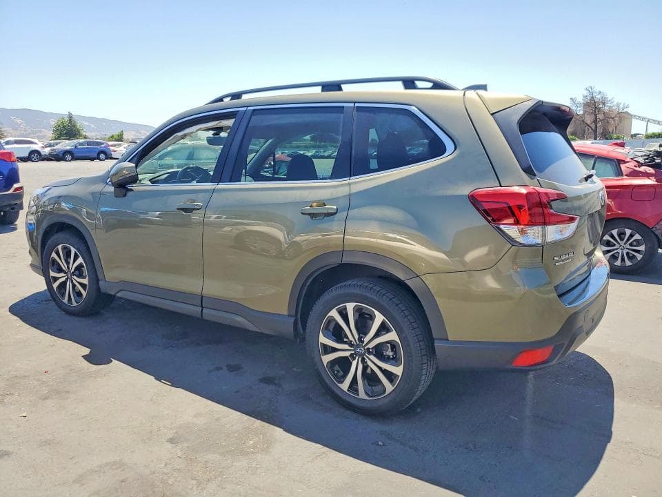 2023 SUBARU FORESTER LIMITED 2