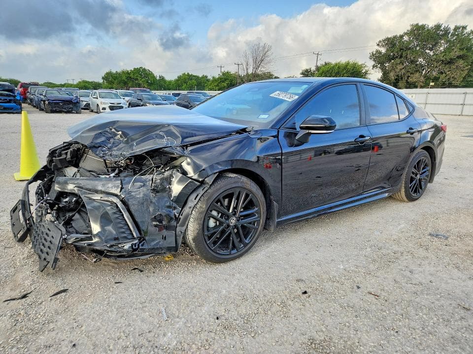 2025 TOYOTA CAMRY SE - 1