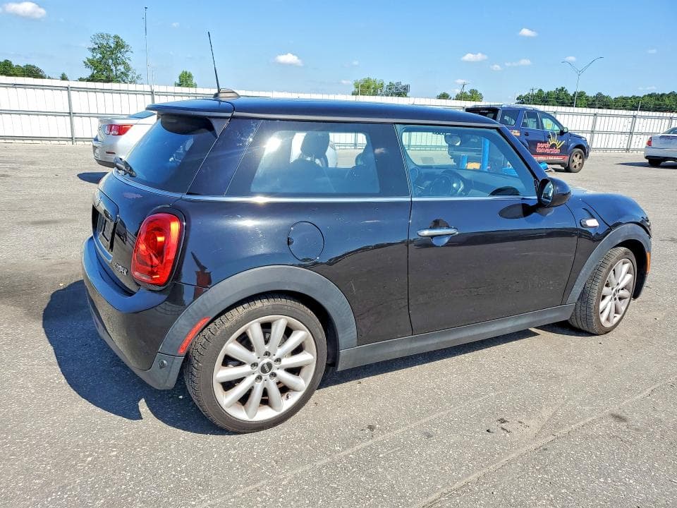 2019 MINI COOPER 3
