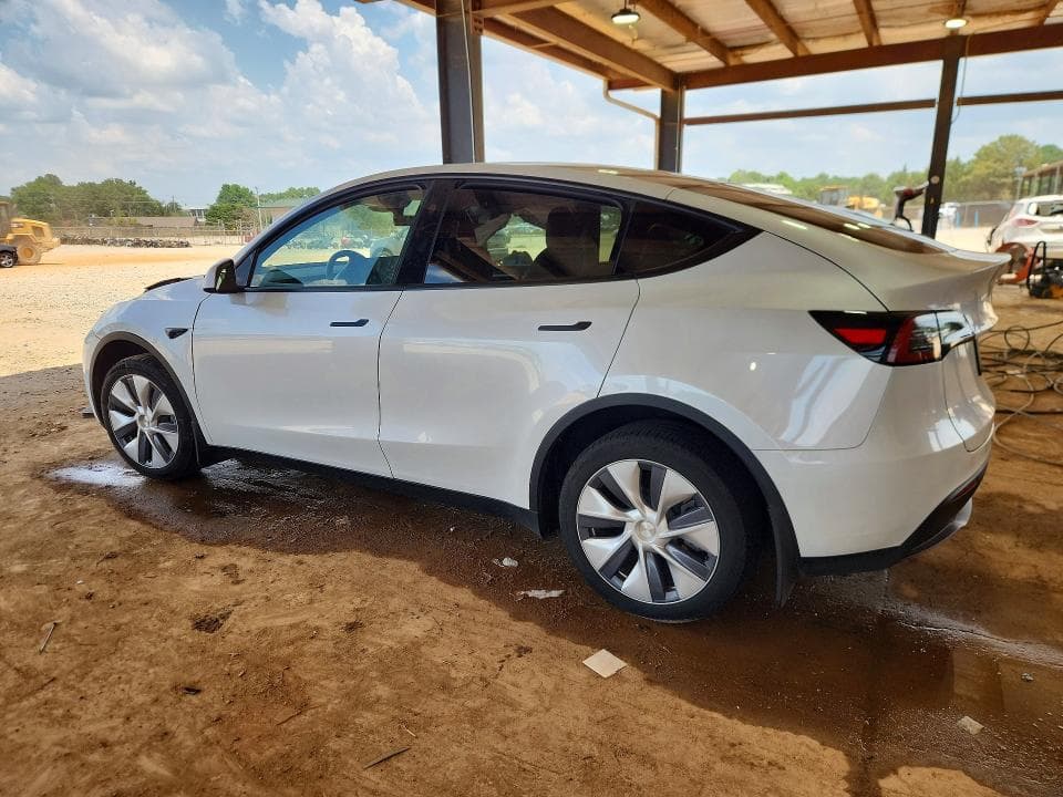 2023 TESLA MODEL Y 2
