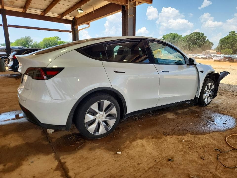 2023 TESLA MODEL Y 3