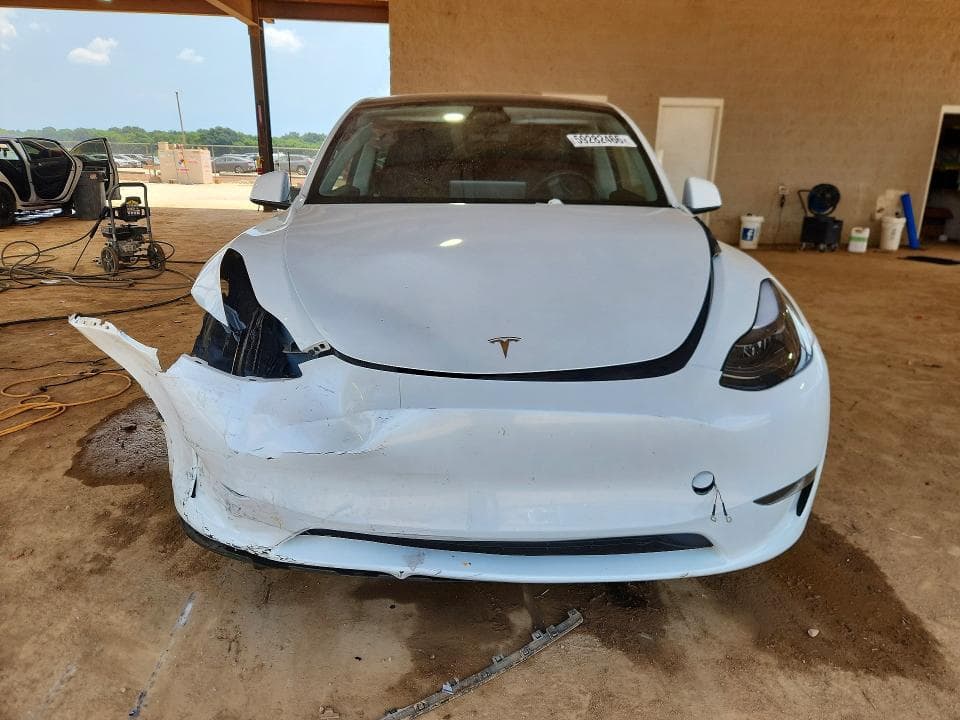 2023 TESLA MODEL Y 5