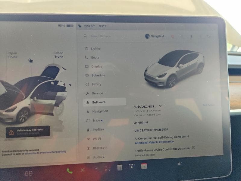 2023 TESLA MODEL Y 9