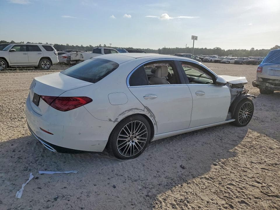 2024 MERCEDES-BENZ C 300 3
