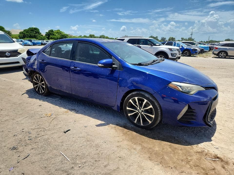 2017 TOYOTA COROLLA SE 4