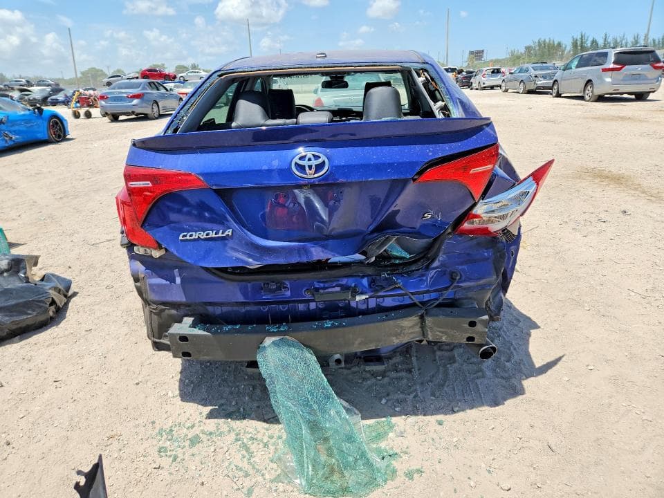 2017 TOYOTA COROLLA SE 6
