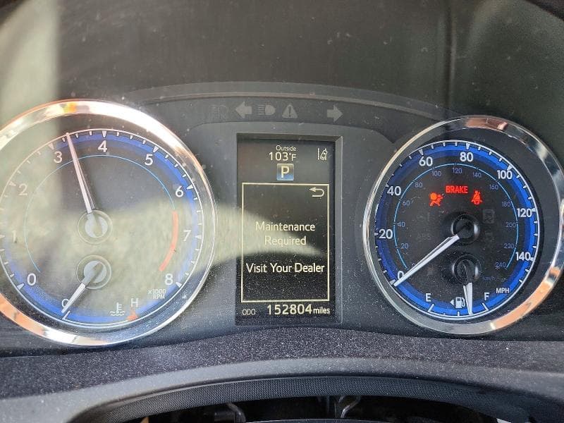 2017 TOYOTA COROLLA SE 9