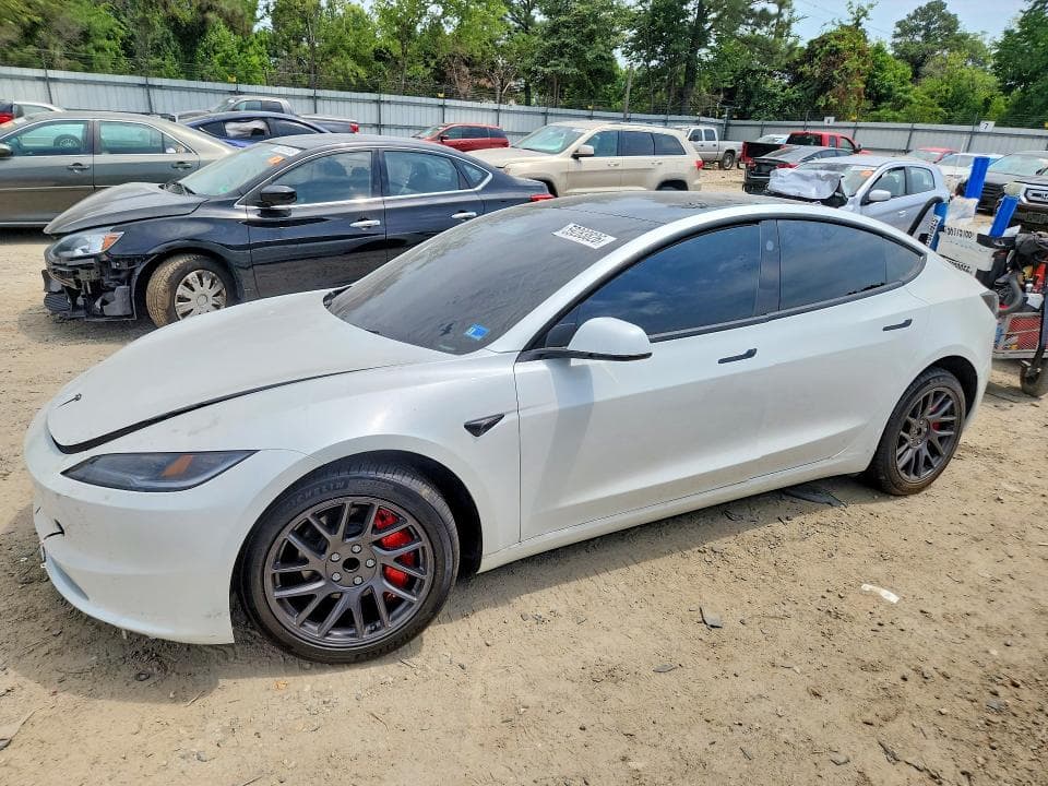 2026 TESLA MODEL 3 - 1