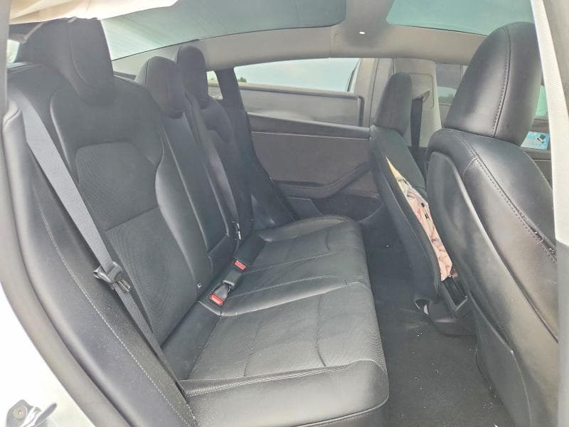 2026 TESLA MODEL 3 10
