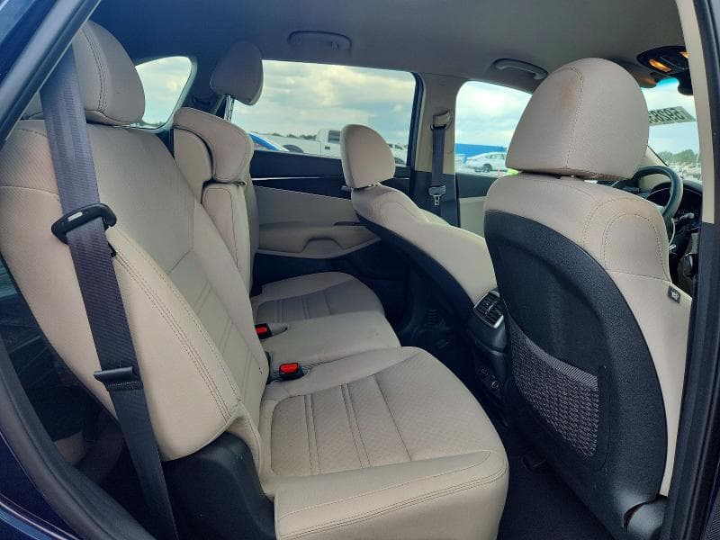 2020 KIA SORENTO LX 11
