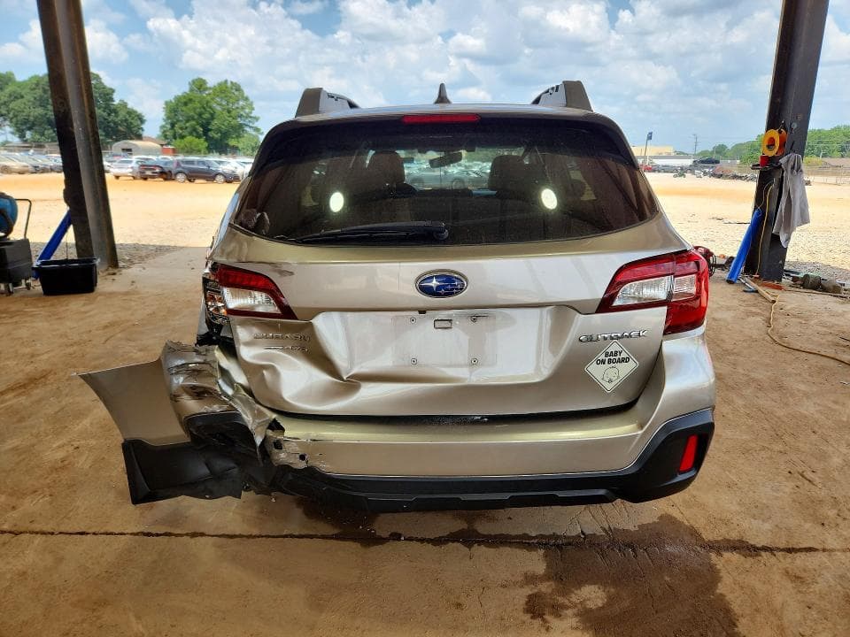 2018 SUBARU OUTBACK 2.5I PREMIUM 6
