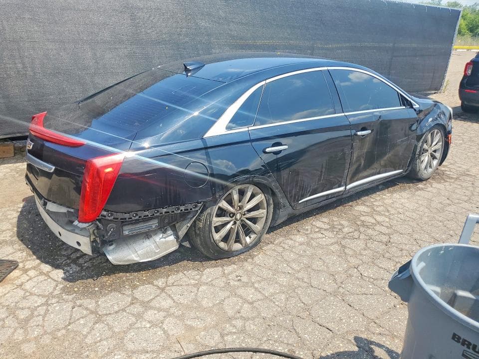 2017 CADILLAC XTS 3