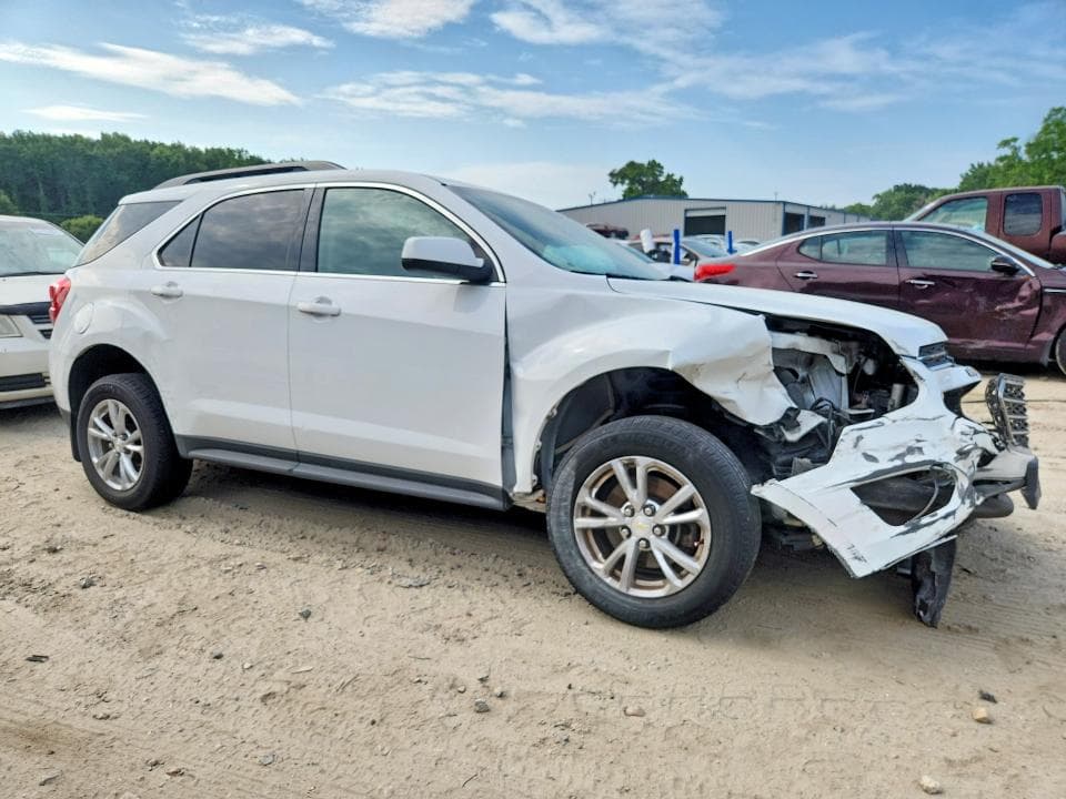 2017 CHEVROLET EQUINOX LT 4