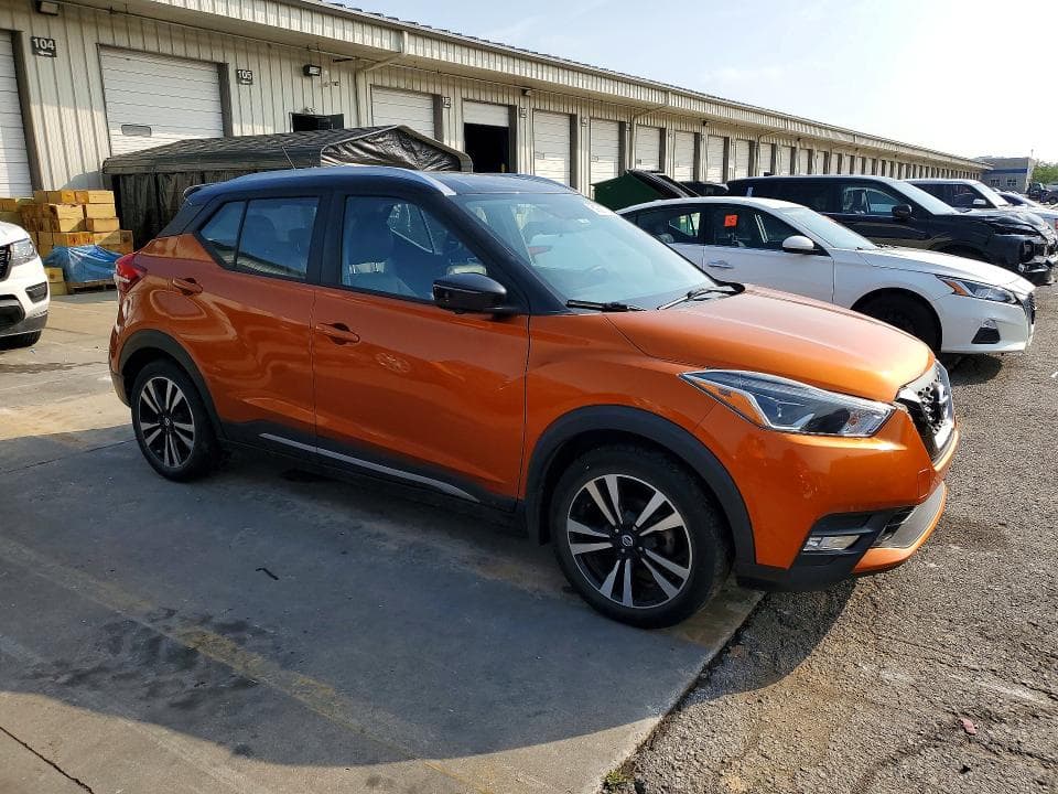 2019 NISSAN KICKS SR 4