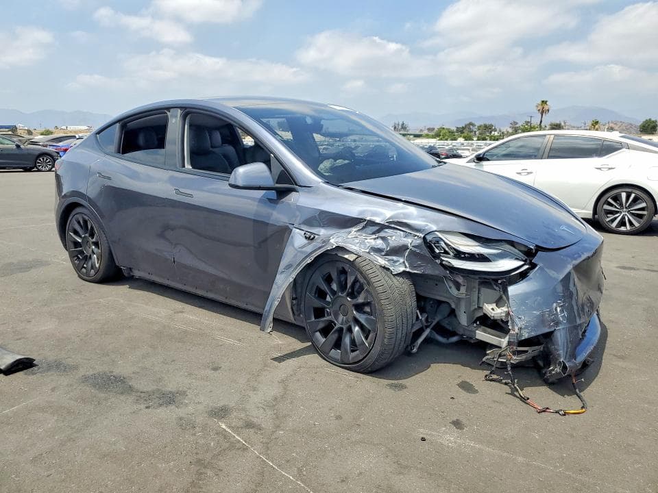 2022 TESLA MODEL Y 4