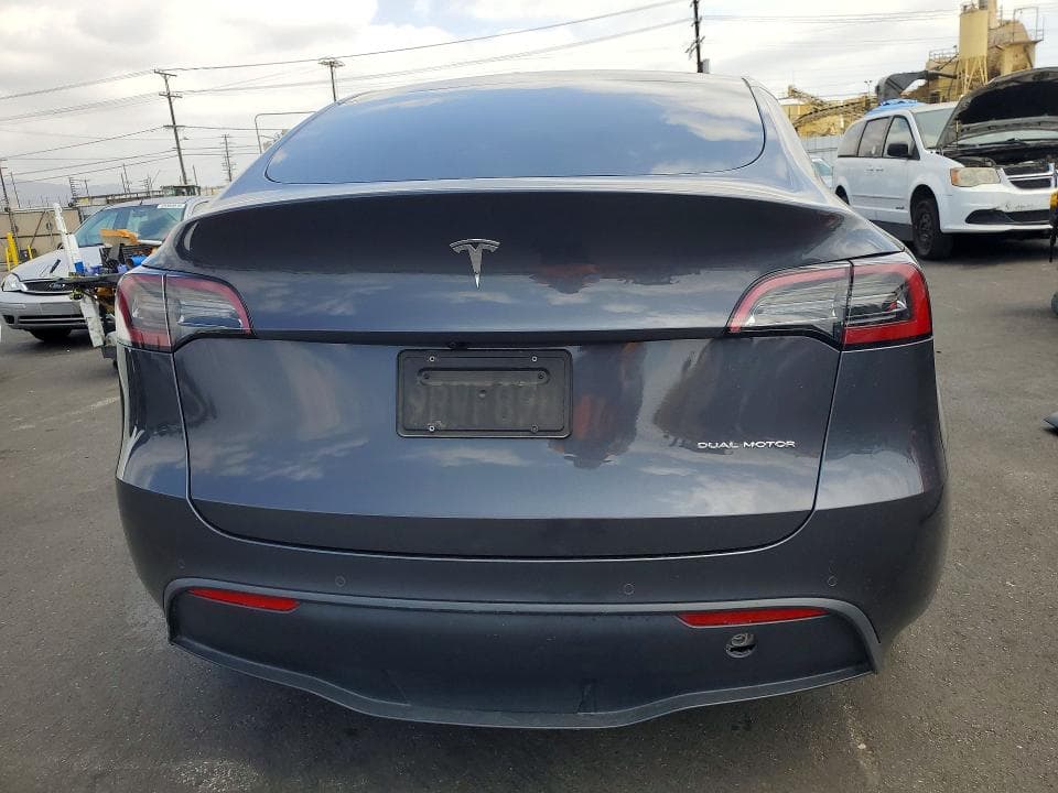 2022 TESLA MODEL Y 6