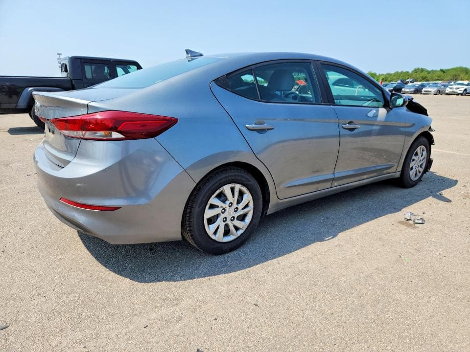 2017 HYUNDAI ELANTRA SE 3