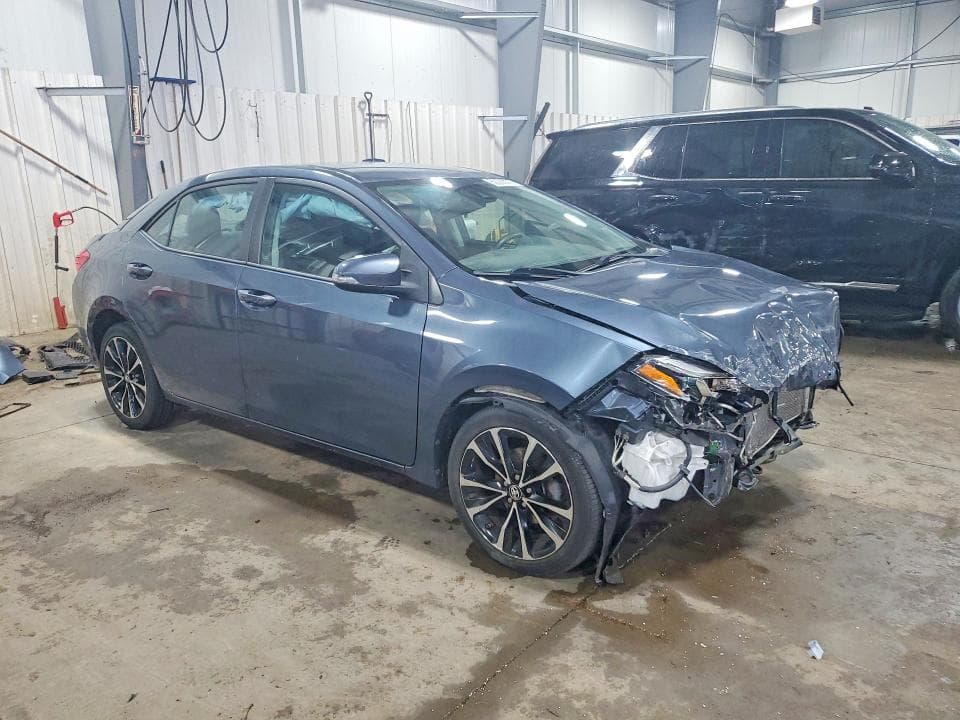 2017 TOYOTA COROLLA SE SE 4