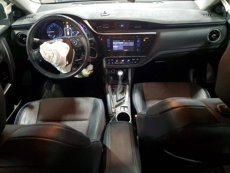 2017 TOYOTA COROLLA SE SE 8