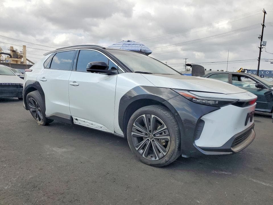 2024 TOYOTA BZ4X LIMITED 4