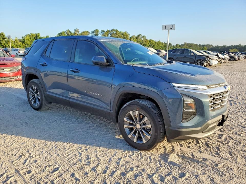 2026 CHEVROLET EQUINOX LT 4