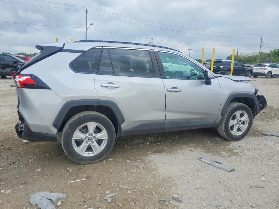 2019 TOYOTA RAV4 XLE XLE 3