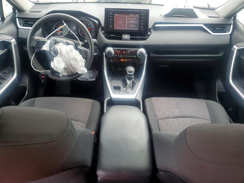 2019 TOYOTA RAV4 XLE XLE 8