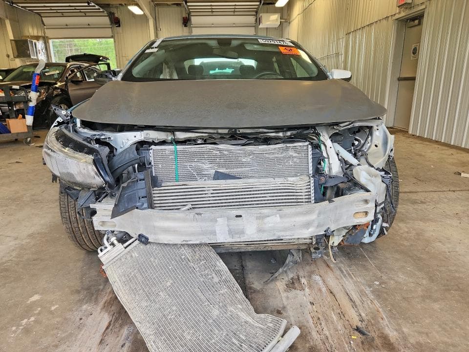 2017 CHEVROLET MALIBU LT 5