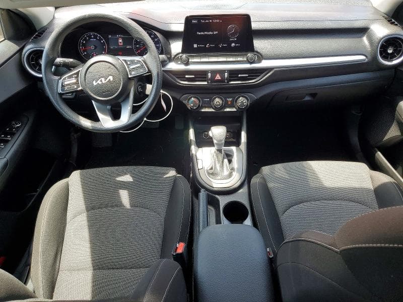 2024 KIA FORTE LXS 8
