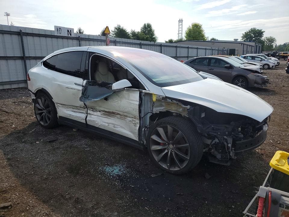 2019 TESLA MODEL X 4