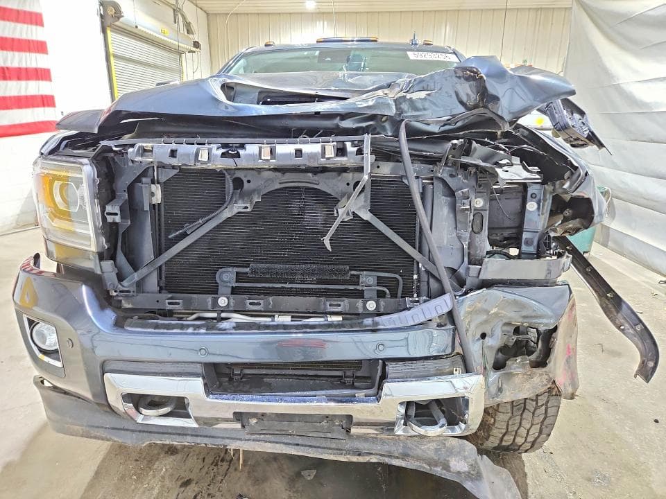 2018 GMC SIERRA K2500 DENALI K2500 DENALI 5