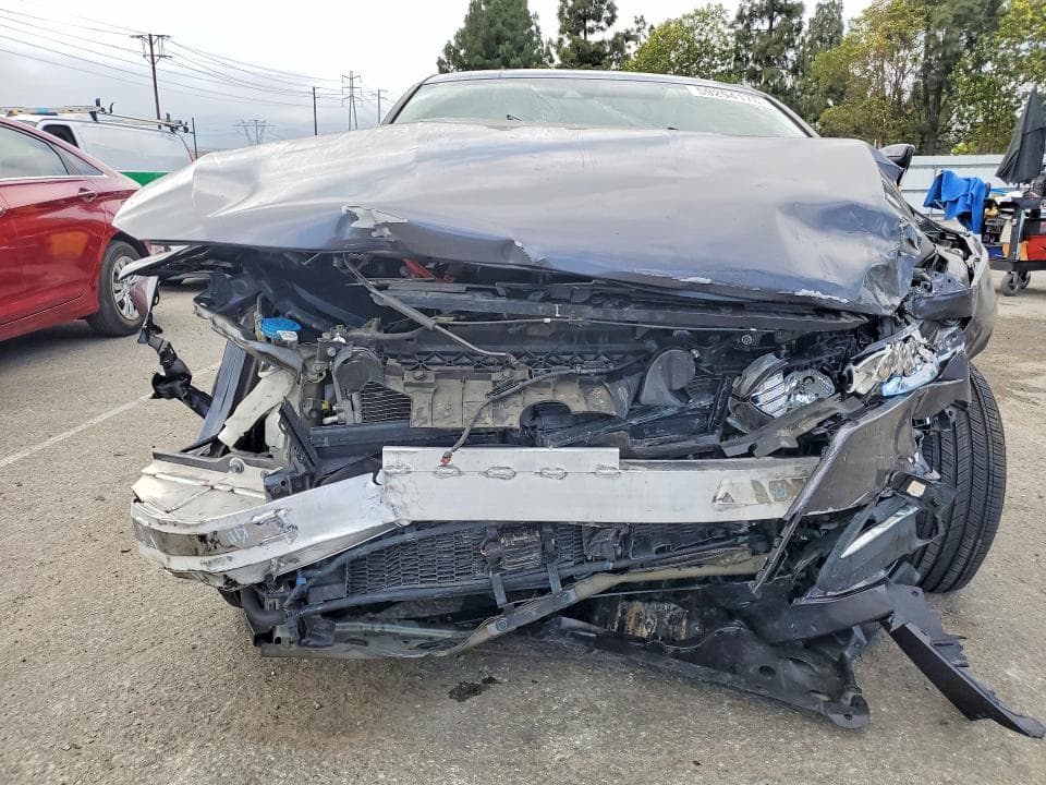 2019 HONDA ACCORD 5