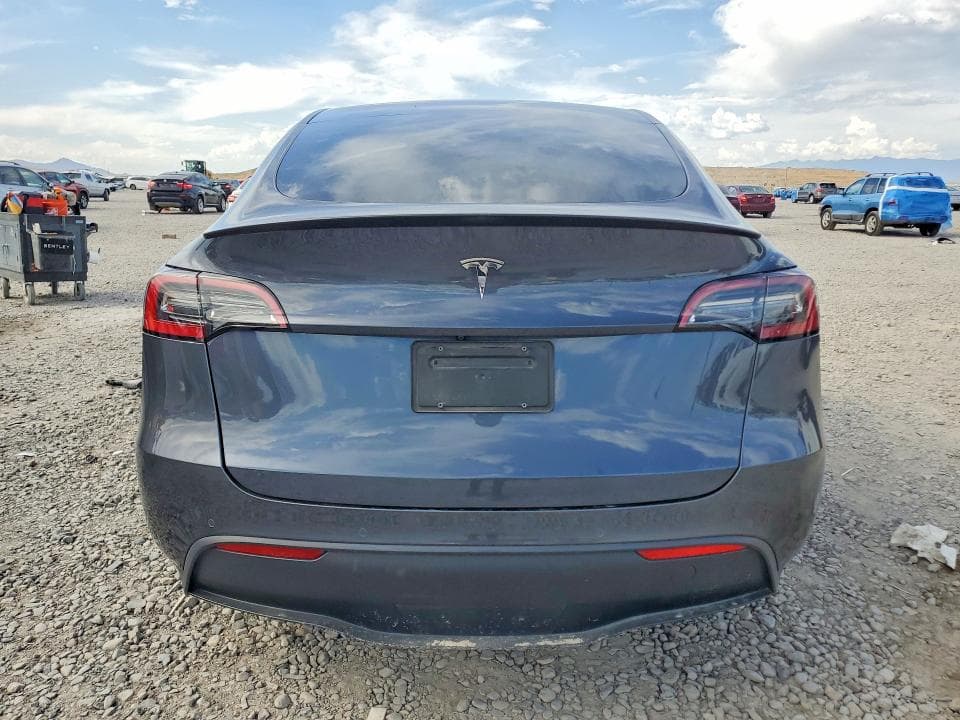 2021 TESLA MODEL Y 6