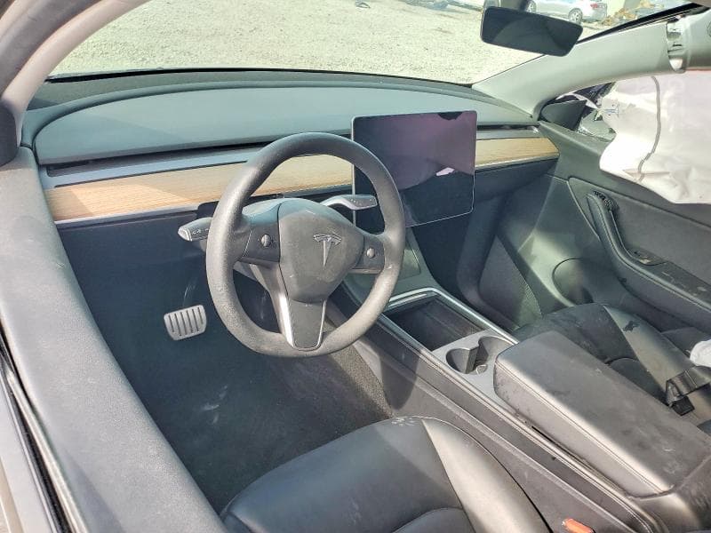 2021 TESLA MODEL Y 8