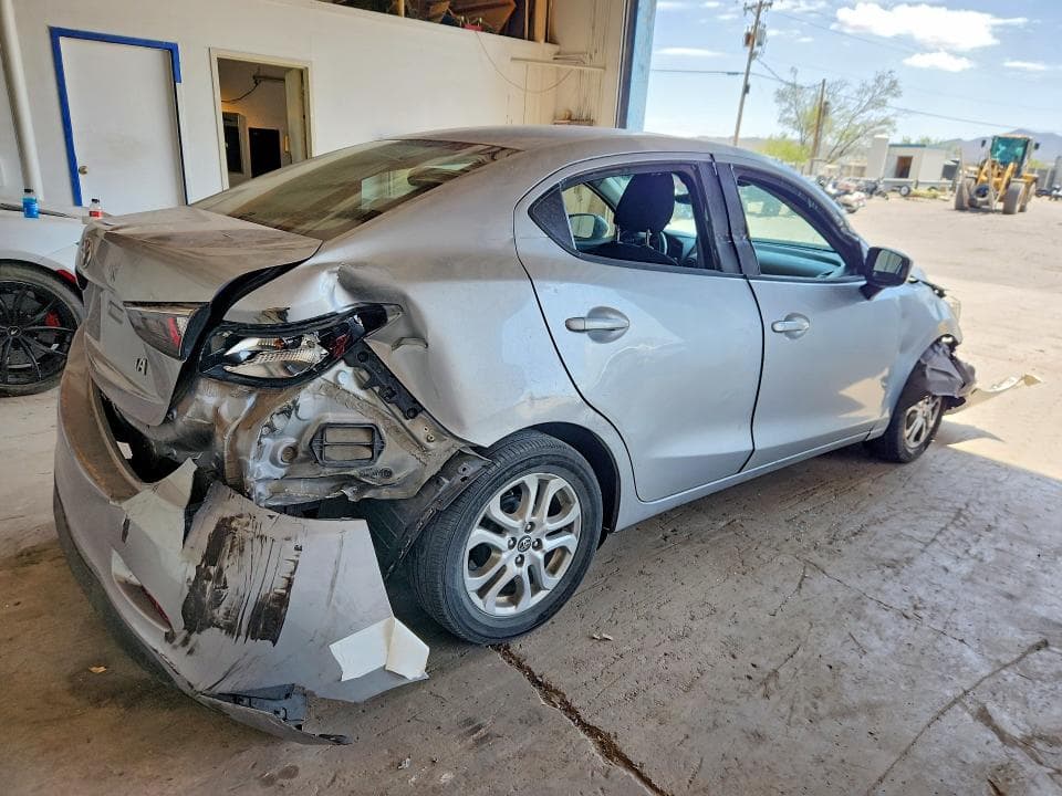 2018 TOYOTA YARIS IA BASE 3