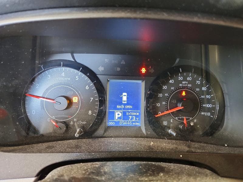 2017 TOYOTA SIENNA LE LE 9