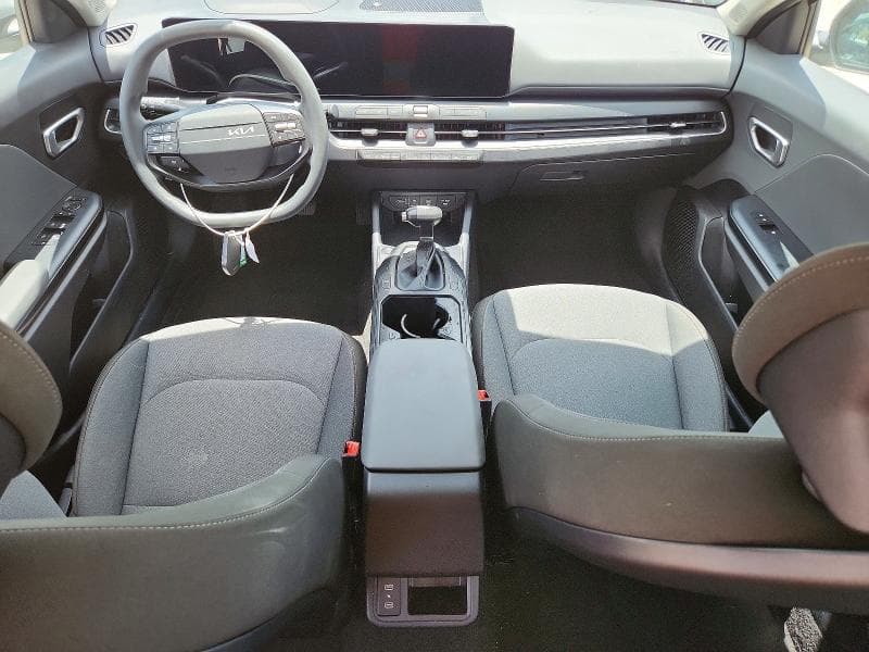 2025 KIA K4 LXS 8