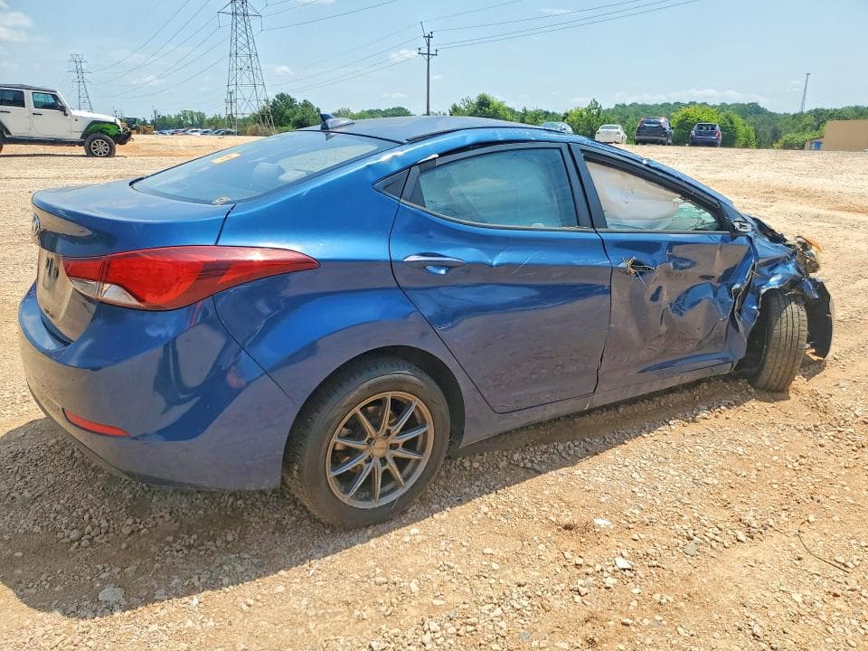 2016 HYUNDAI ELANTRA SE 3