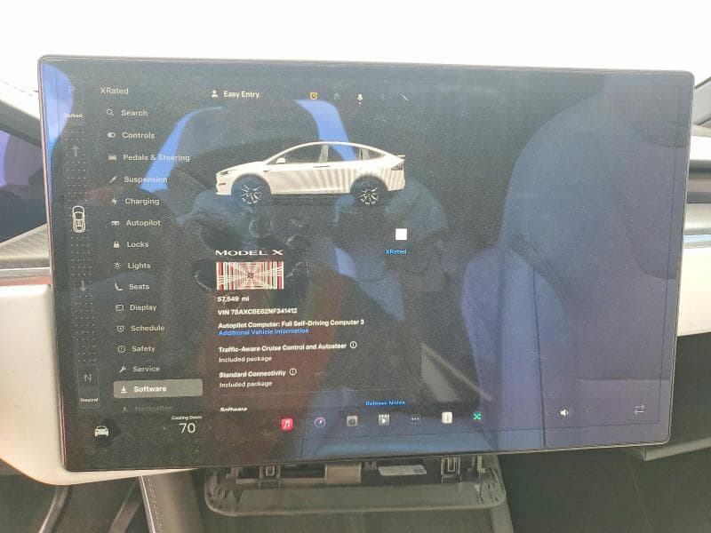 2022 TESLA MODEL X 9