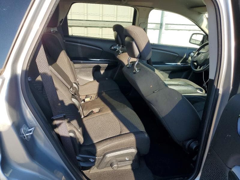 2020 DODGE JOURNEY SE 11
