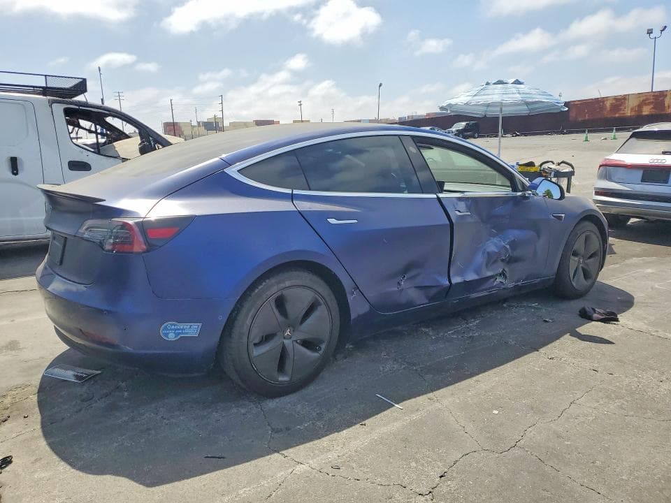 2020 TESLA MODEL 3 3