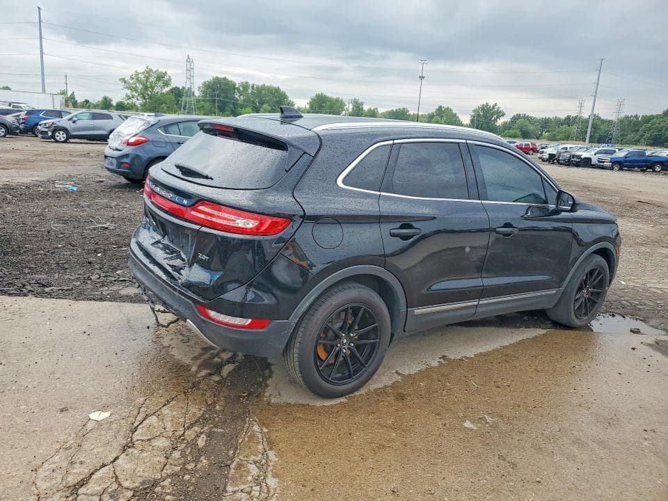 2017 LINCOLN MKC PREMIERE 3