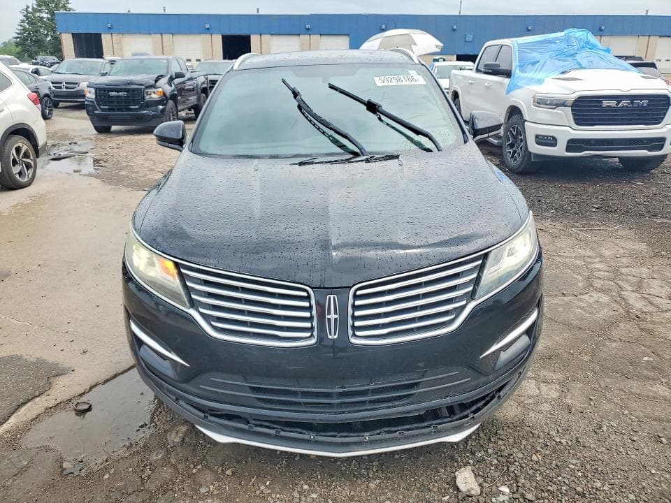 2017 LINCOLN MKC PREMIERE 5