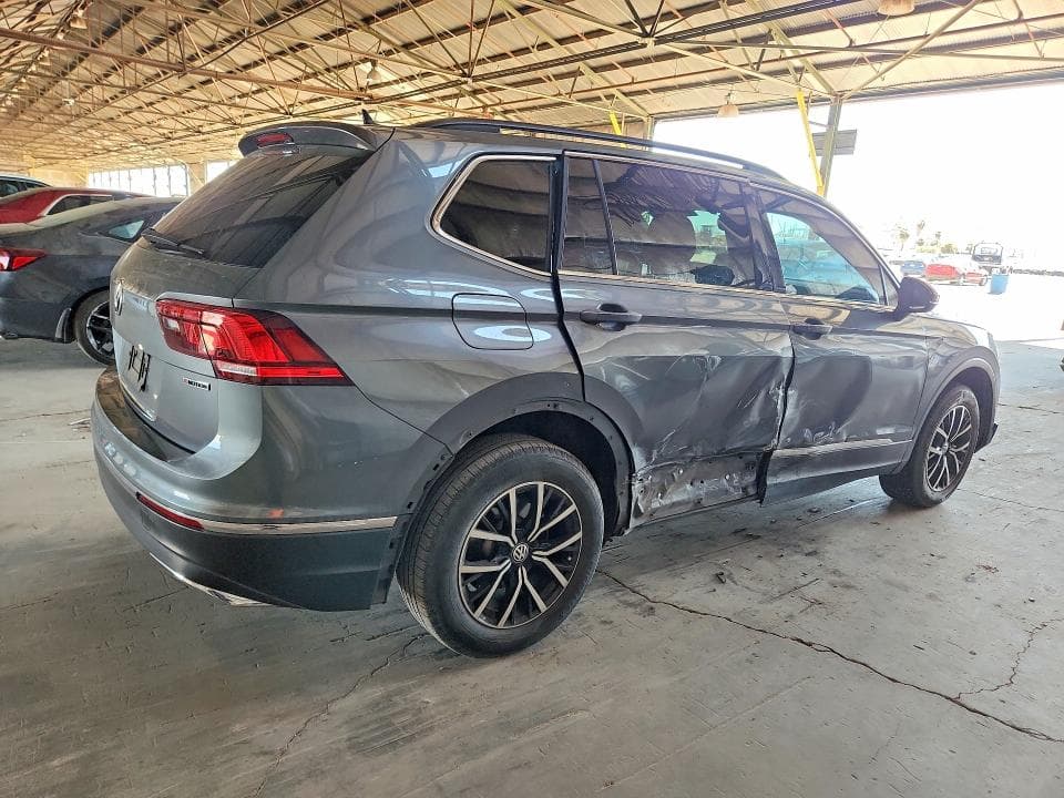 2021 VOLKSWAGEN TIGUAN SE 3